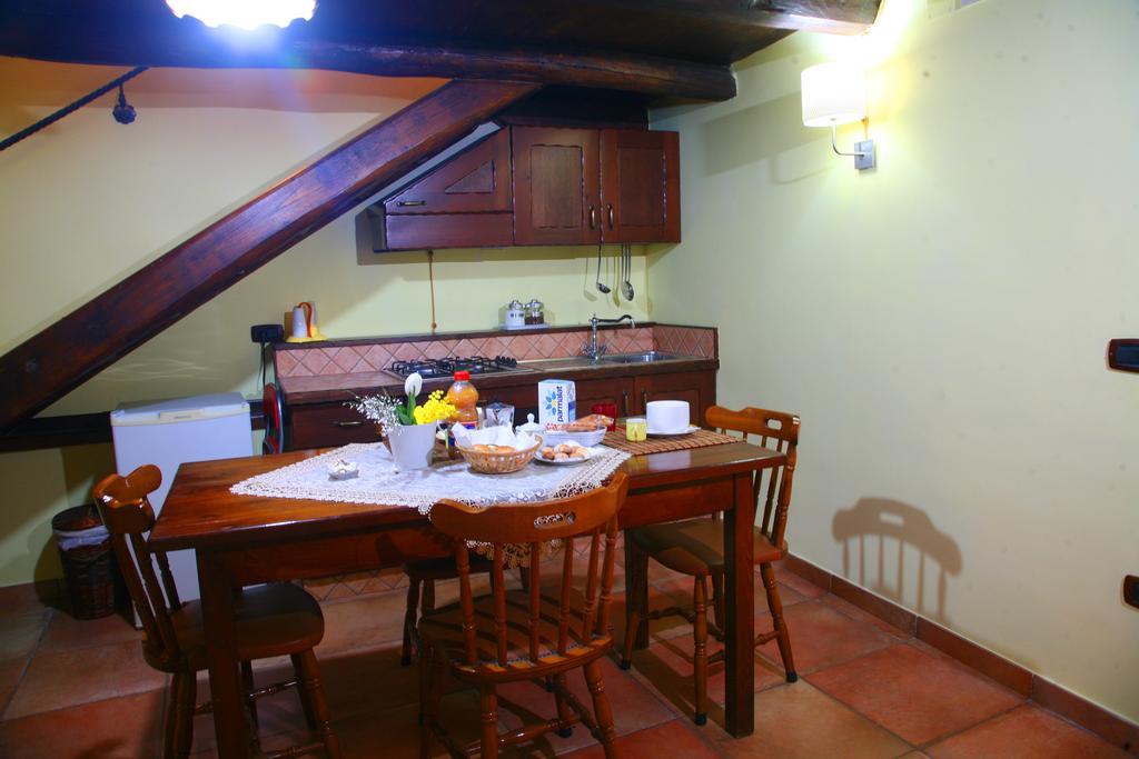 Al Vecchio Cellaio Historical Guest House SantʼAntonio Abate Eksteriør bilde
